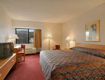 מלון Super 8 By Wyndham Oneonta/Cooperstown מראה חיצוני תמונה